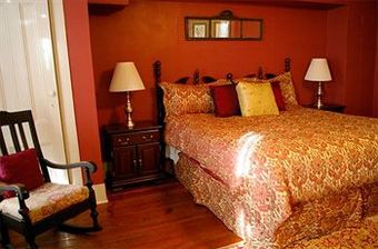 Bed & Breakfast The Kenwood Inn