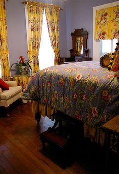 Bed & Breakfast The Kenwood Inn