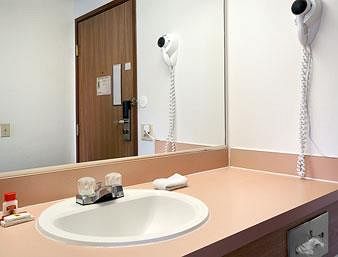 Hotel Super 8 East Moline Il