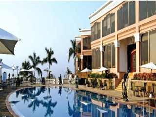 Palms Hotel Tower & Villas