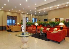 Hotel Quality Suites Oceanfront