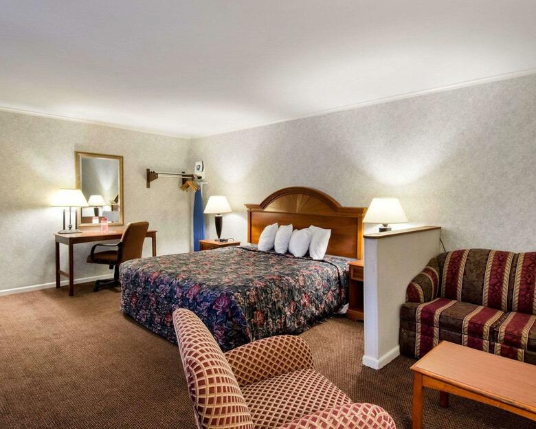 Hotel Econo Lodge Inn & Suites