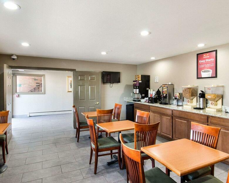 Hotel Econo Lodge Inn & Suites