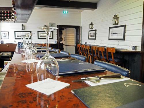 Hotel The Royal Yacht