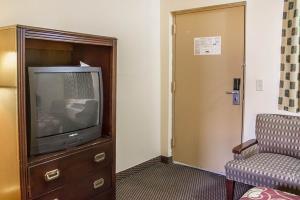 Hotel Rodeway Inn Cedar Point South