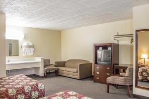 Hotel Rodeway Inn Cedar Point South