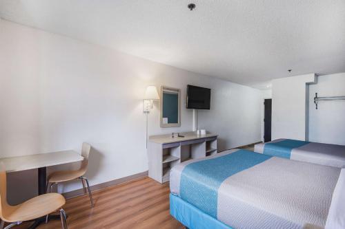 Motel 6 Lawrence Ks
