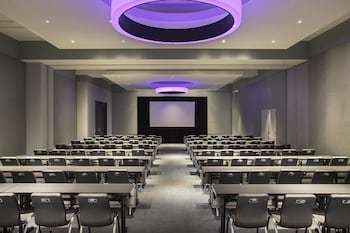 Hotel Aloft Boston Seaport