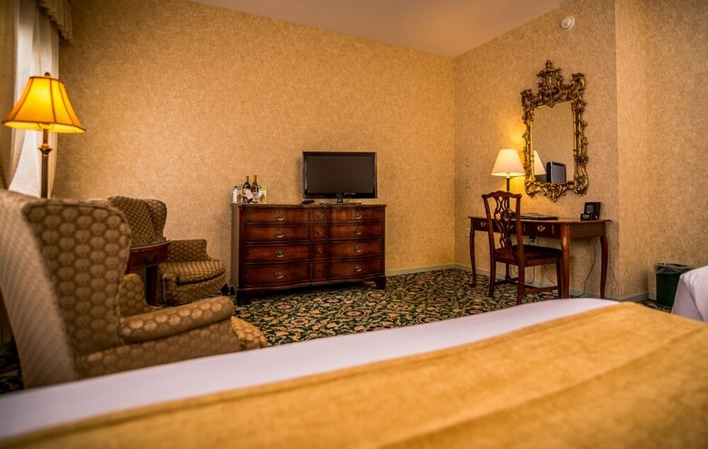 Hotel Landmark Inn