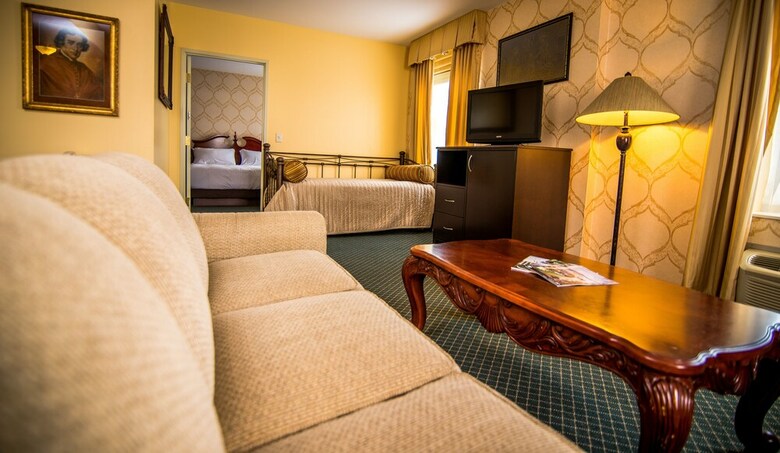 Hotel Landmark Inn