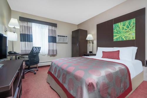 Hotel Ramada By Wyndham Minneapolis Golden Valley