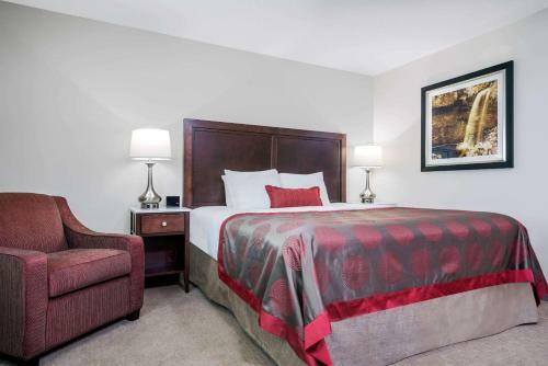 Hotel Ramada By Wyndham Minneapolis Golden Valley