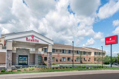 Hotel Ramada By Wyndham Minneapolis Golden Valley