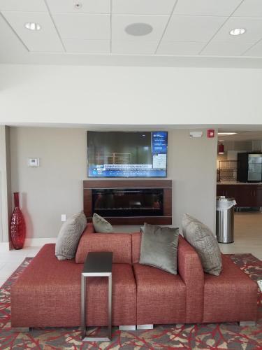 Hotel Ramada By Wyndham Minneapolis Golden Valley