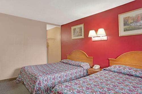 Motel Knights Inn Pine Brook