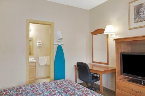 Motel Knights Inn Pine Brook