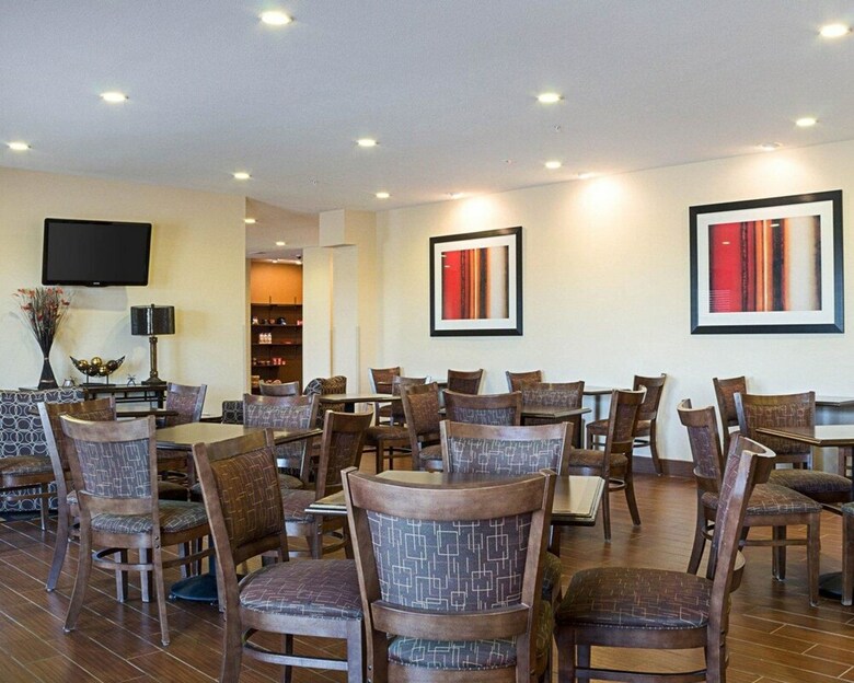 Hotel Quality Inn & Suites