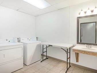 Hotel Super 8 Motel - Grove City