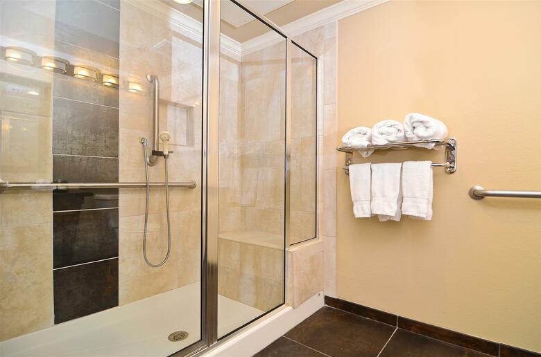 Hotel Best Western Premier Crown Chase Inn & Suites