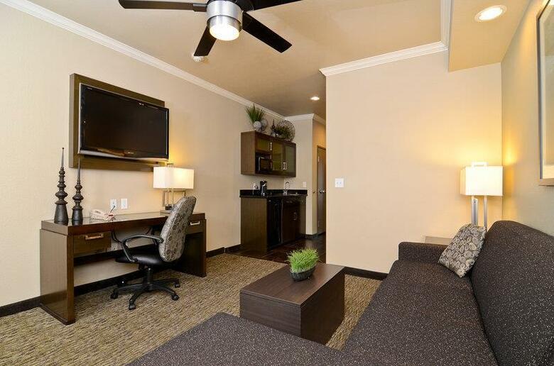 Hotel Best Western Premier Crown Chase Inn & Suites