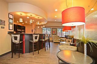 Hotel Best Western Premier Crown Chase Inn & Suites