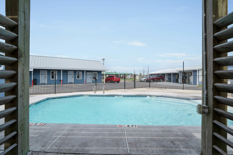 Sea View Motel