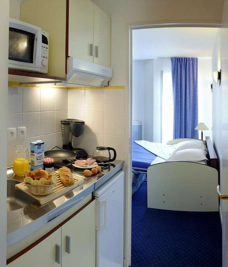 Hotel Appart�city Nantes Chateau