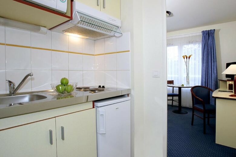 Hotel Appart�city Nantes Chateau