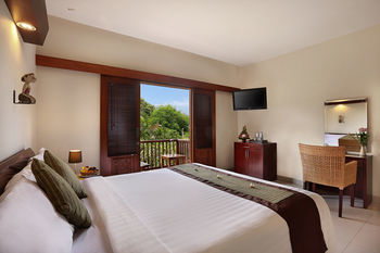 Hotel Respati Beach