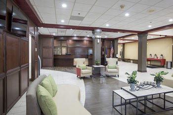 Clarion Hotel Detroit Metro Airport