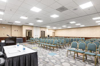 Clarion Hotel Detroit Metro Airport