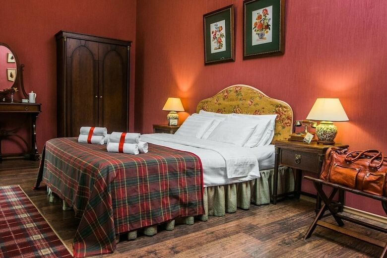 Lancaster Court Hotel