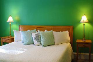 Bed & Breakfast Heart Of The Village Inn