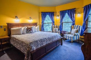 Bed & Breakfast Heart Of The Village Inn