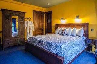 Bed & Breakfast Heart Of The Village Inn