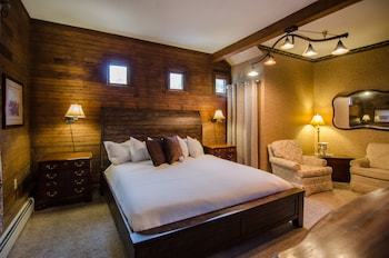 Bed & Breakfast Heart Of The Village Inn