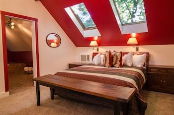 Bed & Breakfast Heart Of The Village Inn