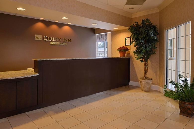 Hotel Quality Inn Dutch Inn