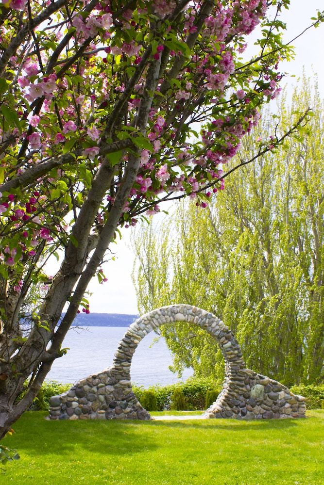 Posada Camano Island Inn