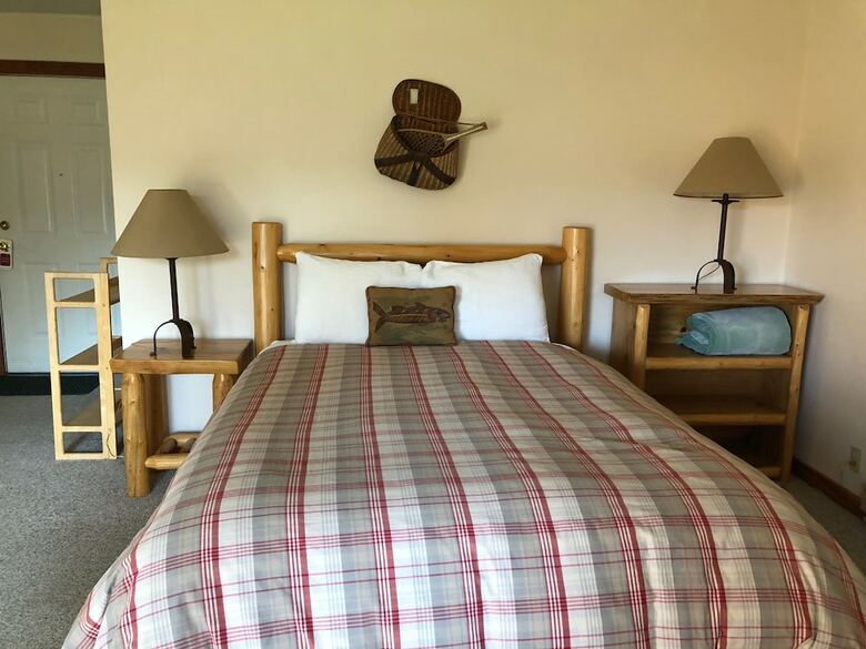 Posada River Run Inn