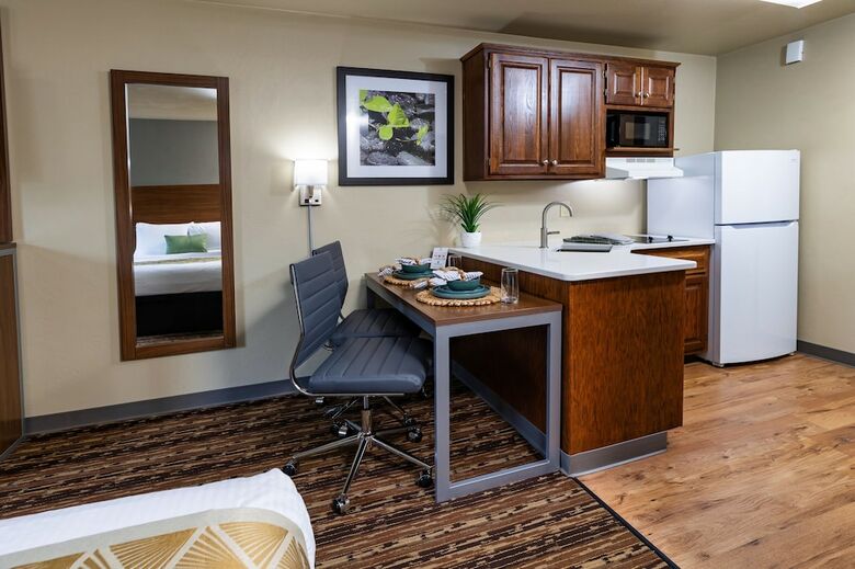 Hotel Extended Stay Airport