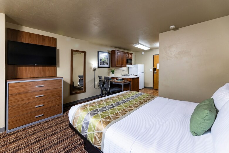 Hotel Extended Stay Airport