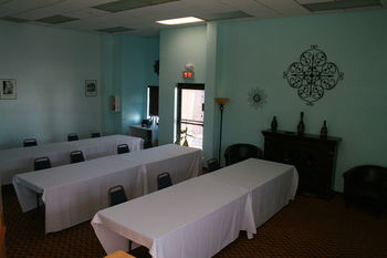 Hotel Douglas Inn & Conference Center