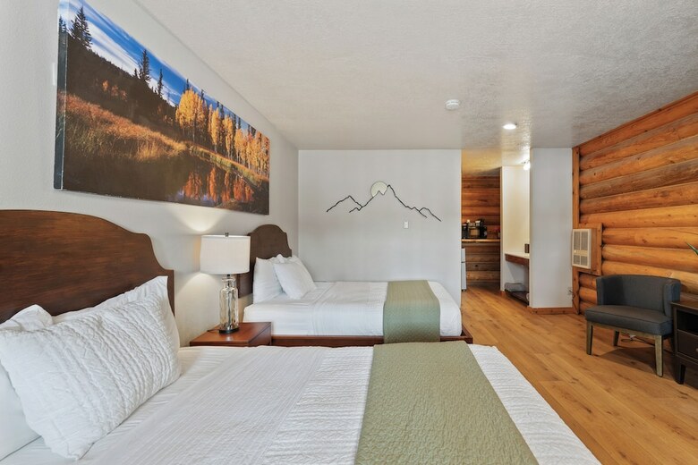 Lodge Duck Creek Village Inn