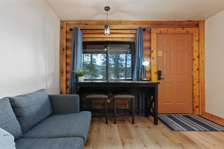 Lodge Duck Creek Village Inn