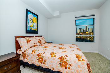 Aparthotel Ginosi Figaro Suites