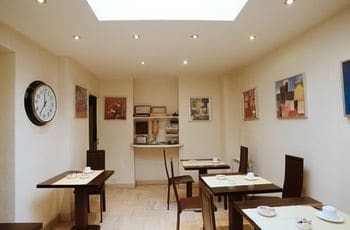 Hotel H�tel Pierre Nicole