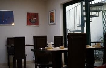 Hotel H�tel Pierre Nicole