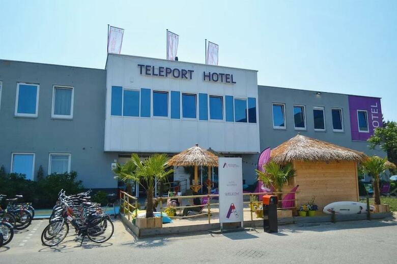 Aparthotel Amsterdam Teleport Hotel
