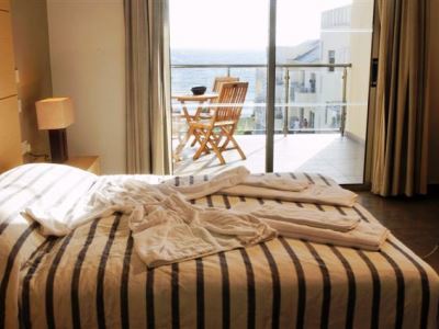 Hotel Capital Coast Resort & Spa